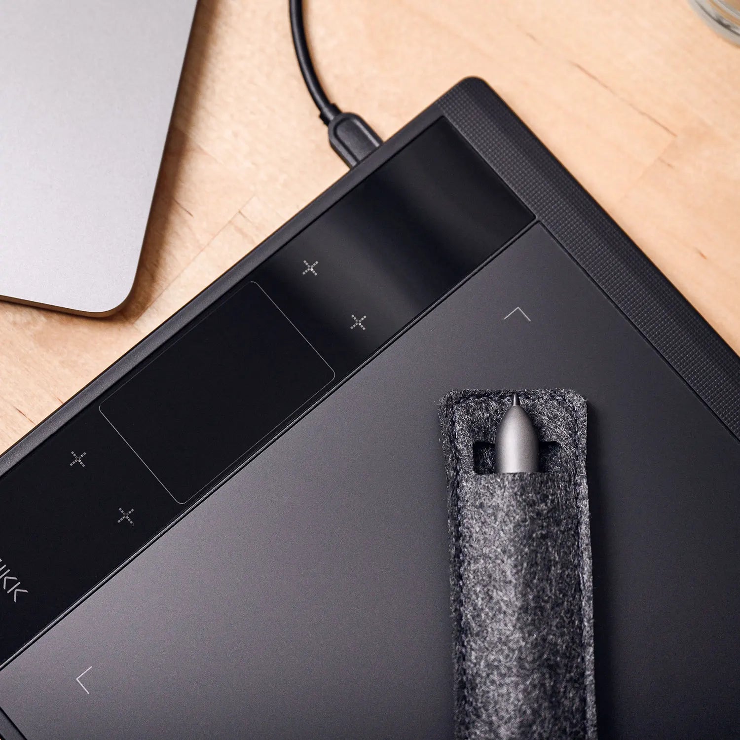 Graphics digital drawing tablet