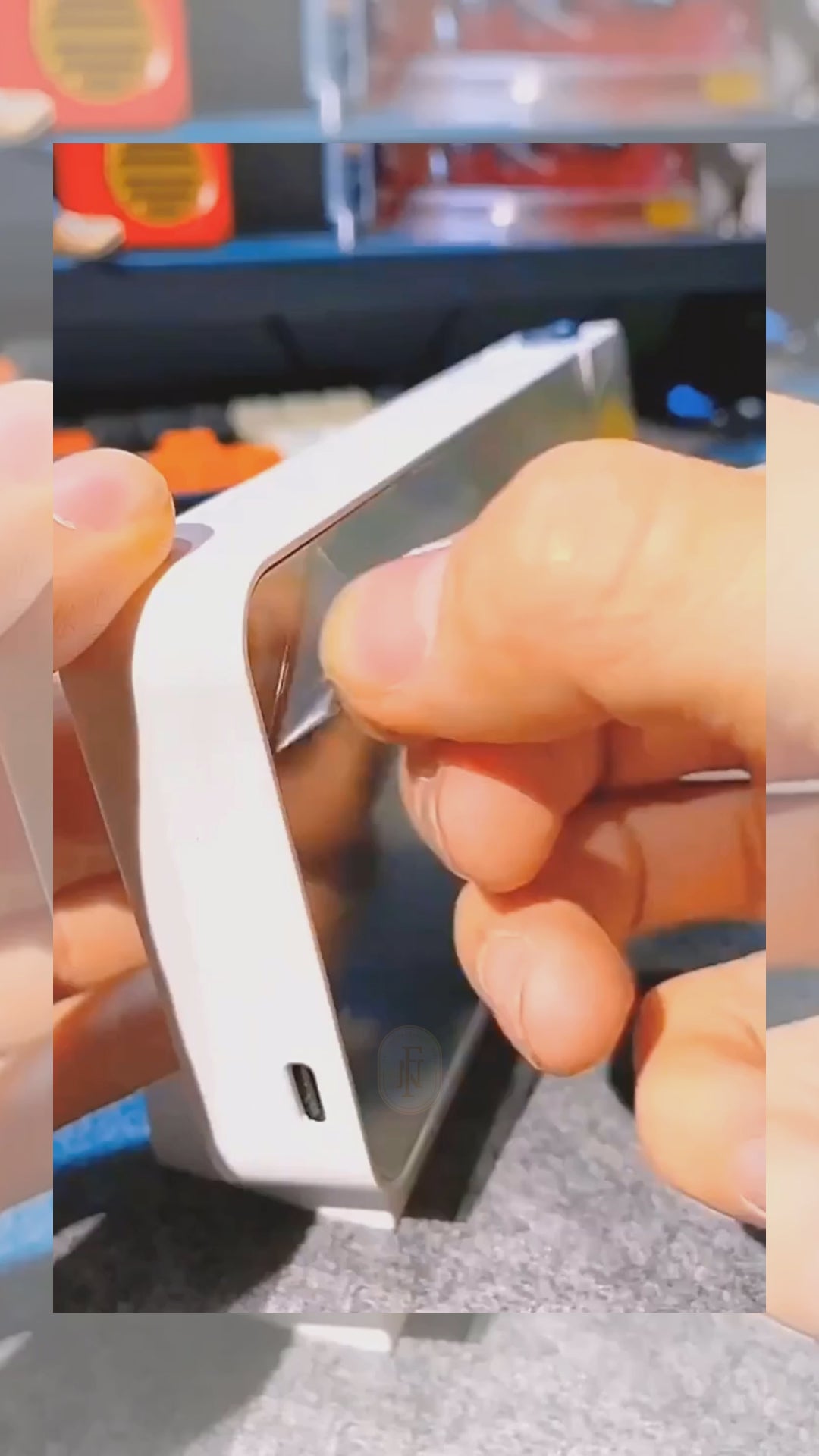 Load video: Large-screen mirror alarm clock with time projector