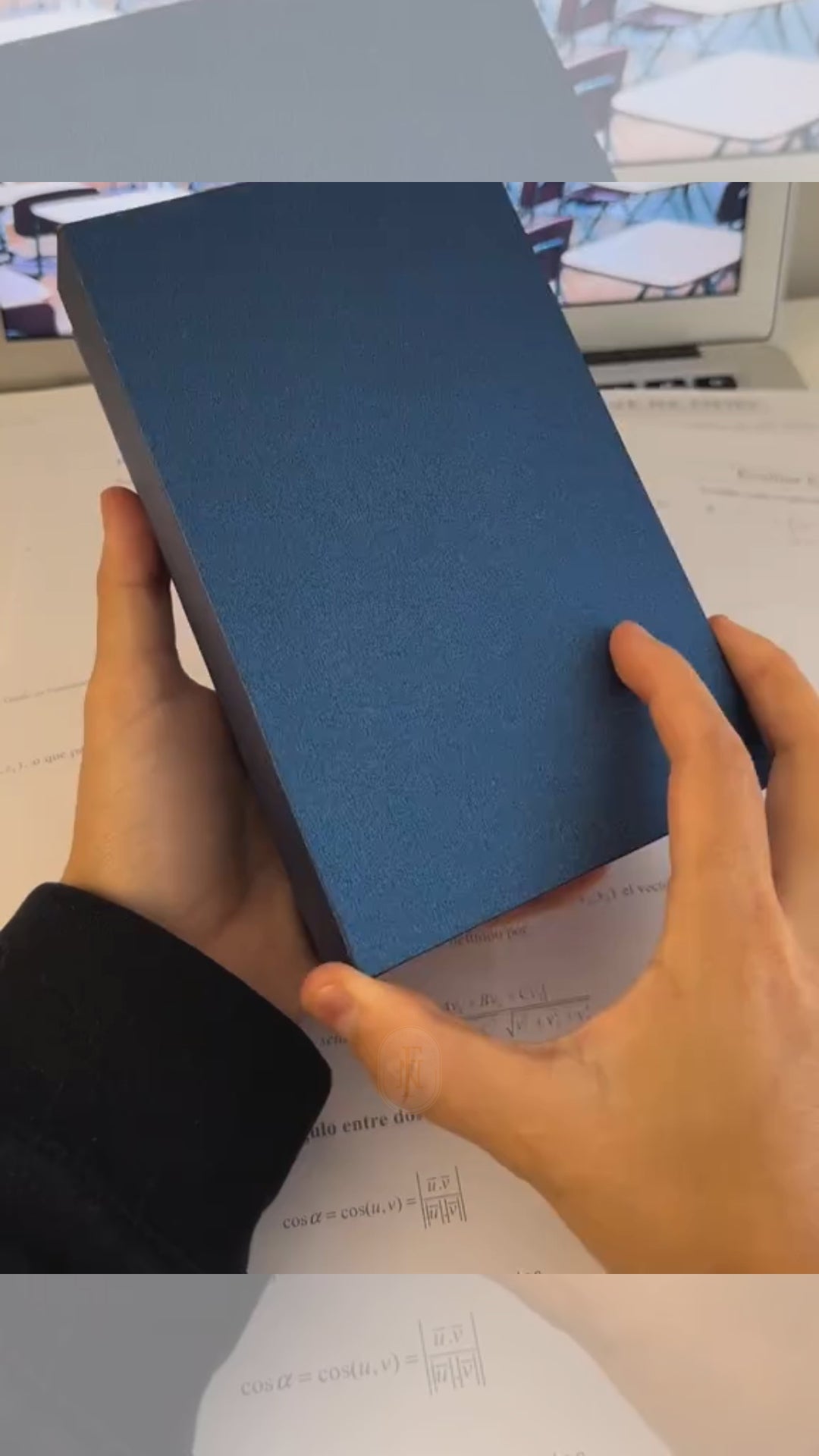 Load video: Smart student calculator with E-Book &amp; privacy screen